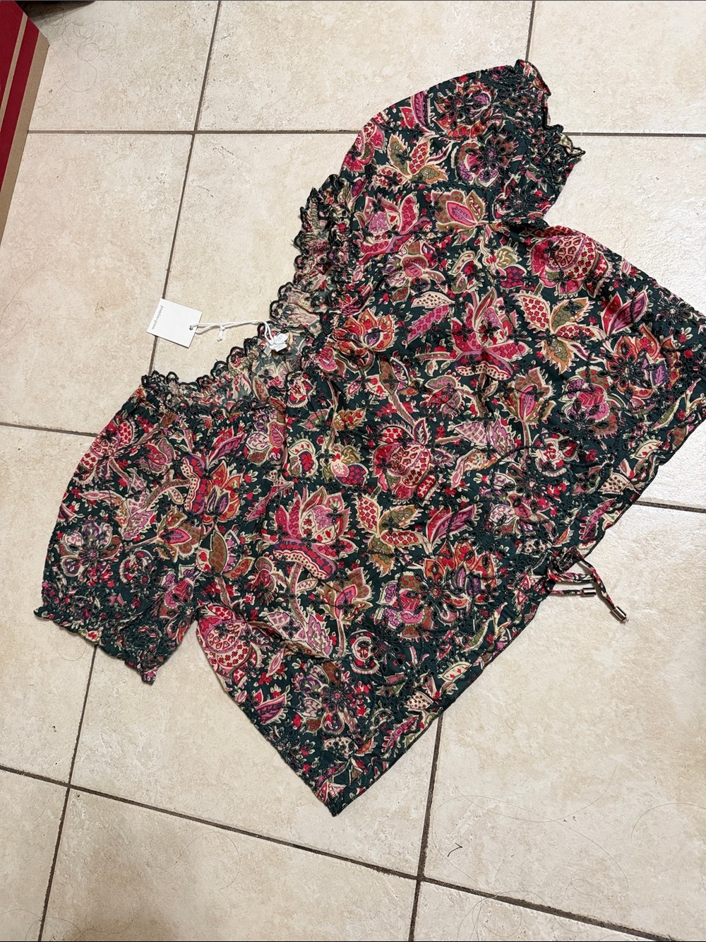 Jennifer & Grace Paisley Embroidered Puff Sleeve Top - Picture 2 of 6